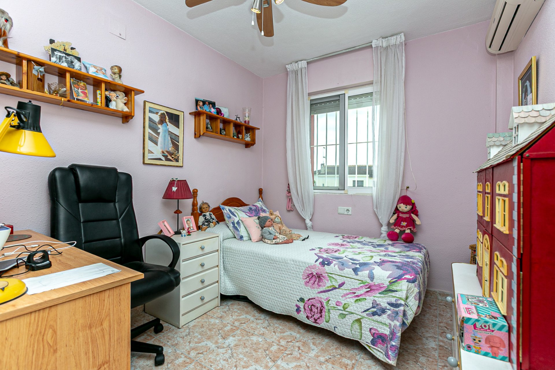 Reventa - Semi detached -
Los Altos