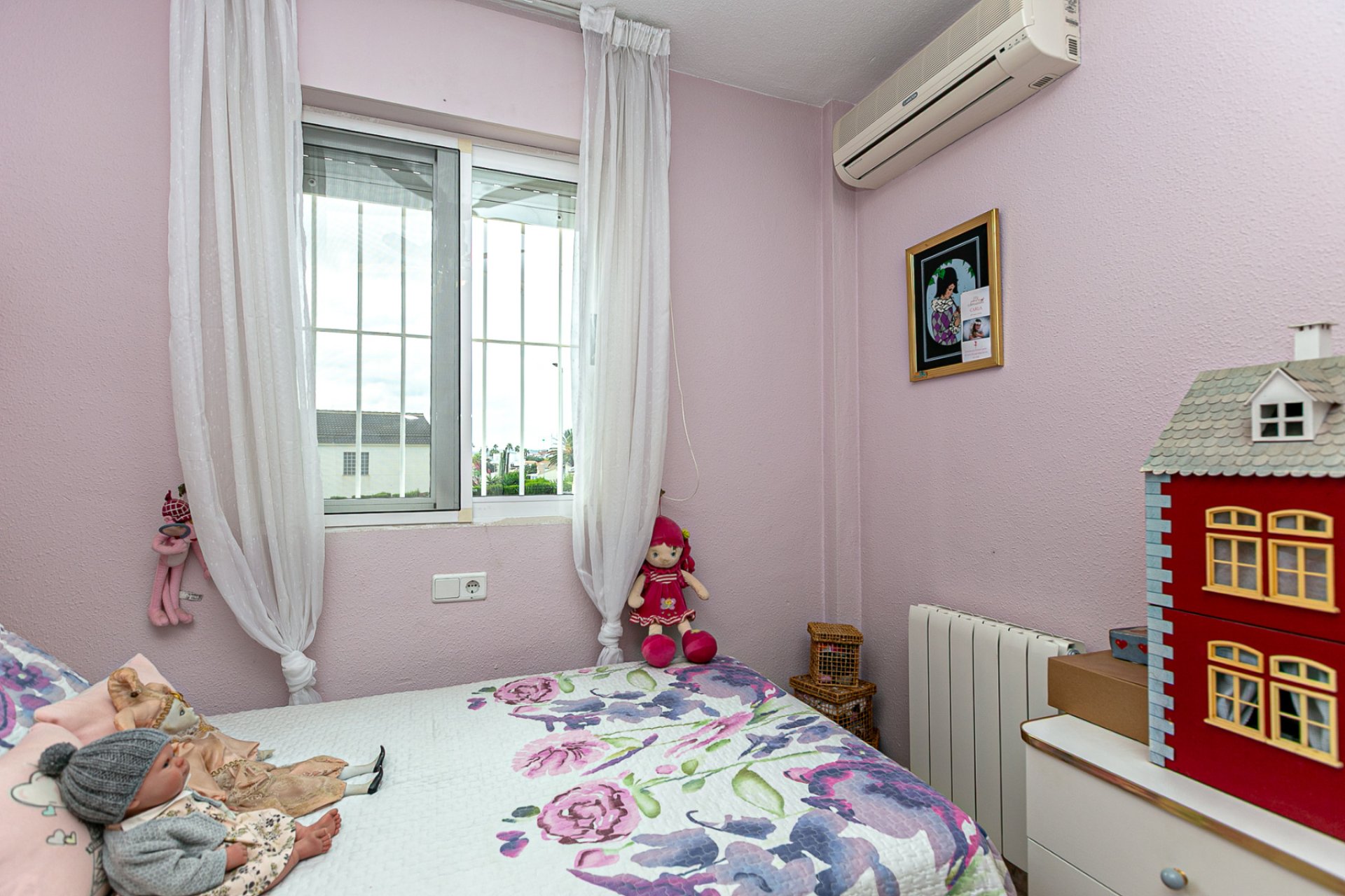 Reventa - Semi detached -
Los Altos