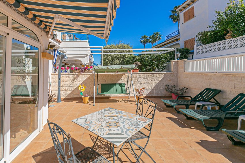 Reventa - Semi detached -
Mil Palmeras - Riomar