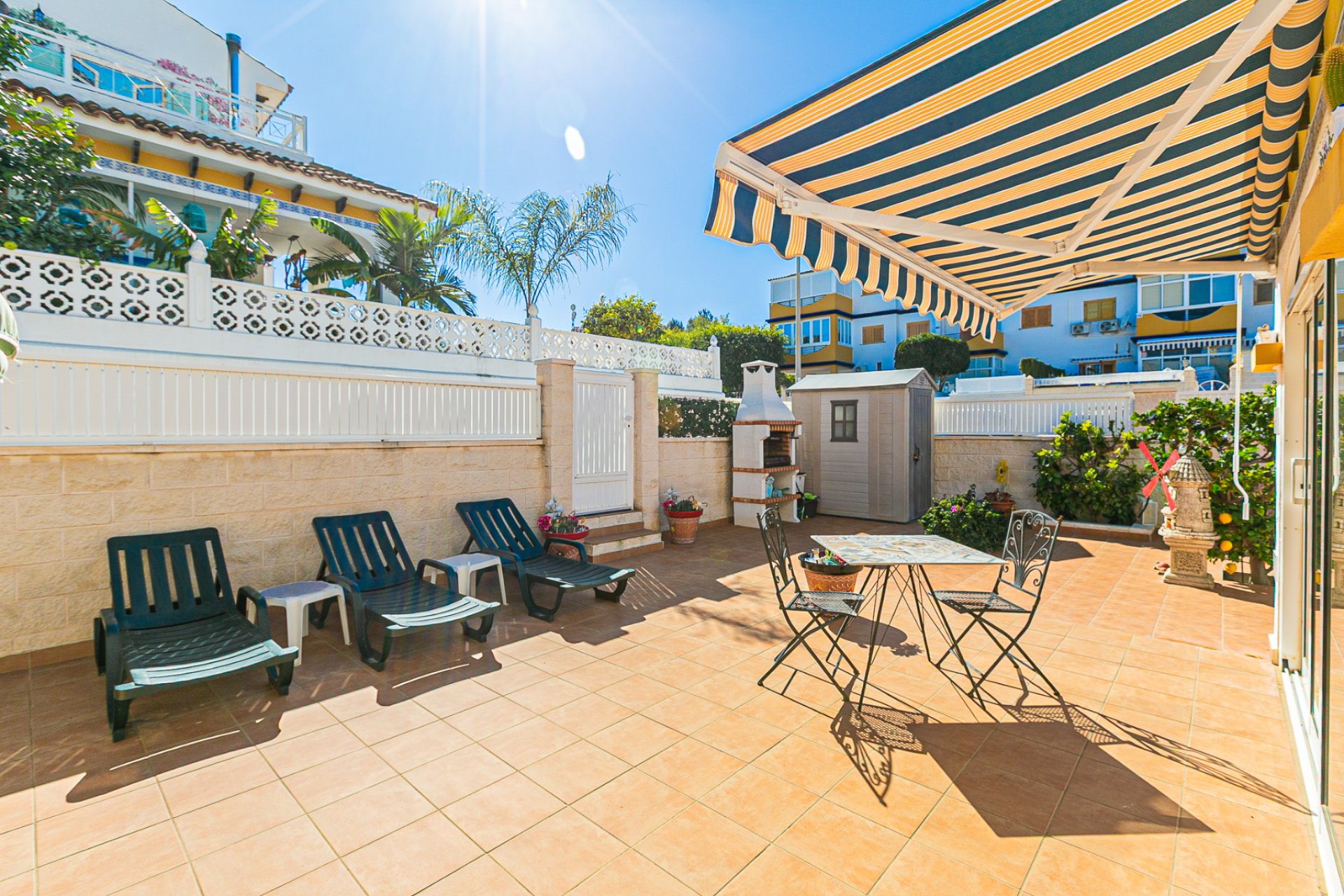 Reventa - Semi detached -
Mil Palmeras - Riomar