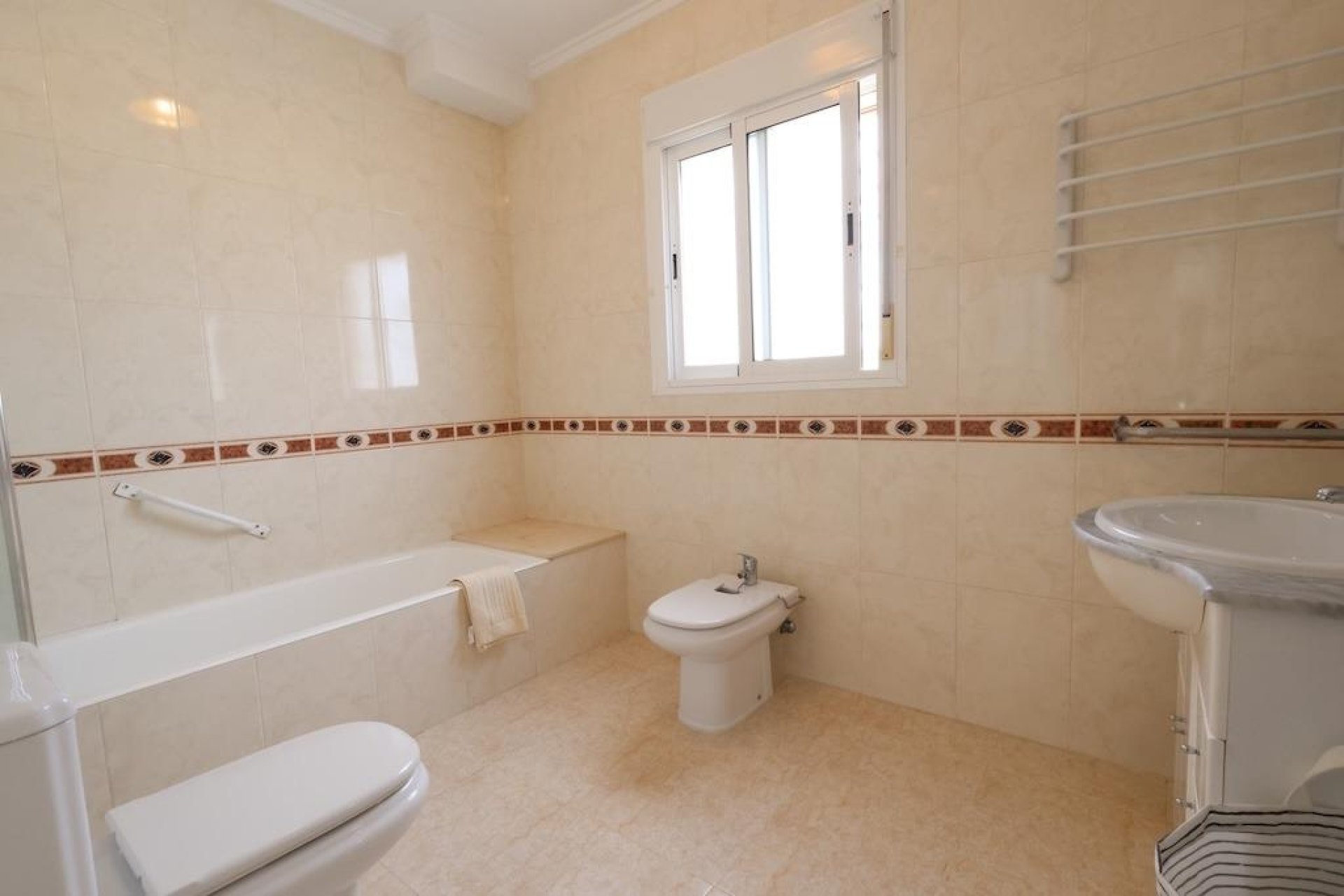 Reventa - Semi detached -
Rojales - Ciudad Quesada - Doña Pepa