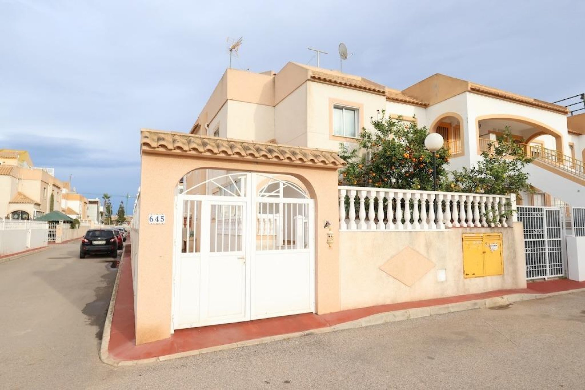 Reventa - Semi detached -
Torrevieja - El limonar