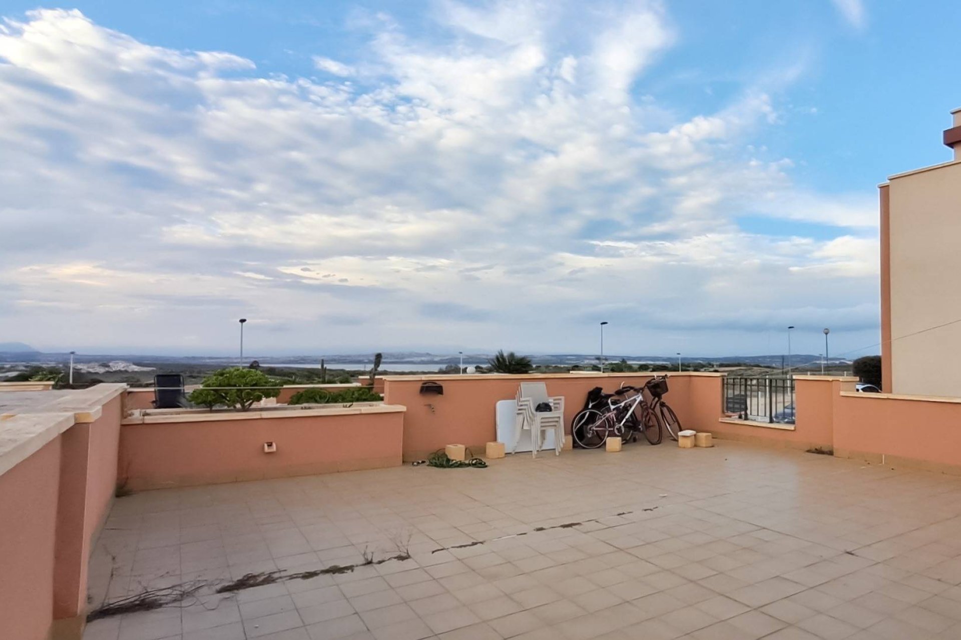 Reventa - Semi detached -
Torrevieja - Parque Acuático - Sector 25