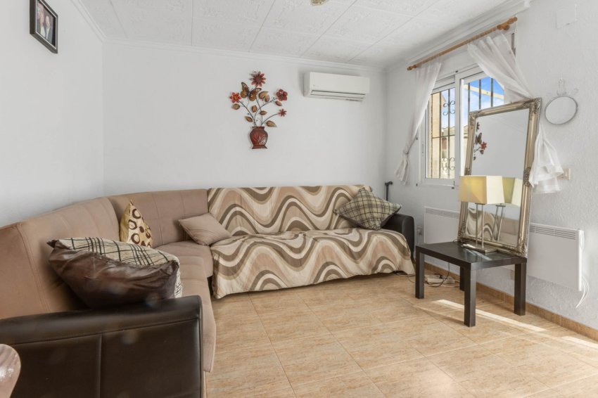 Reventa - Semi detached -
Torrevieja - Torretas