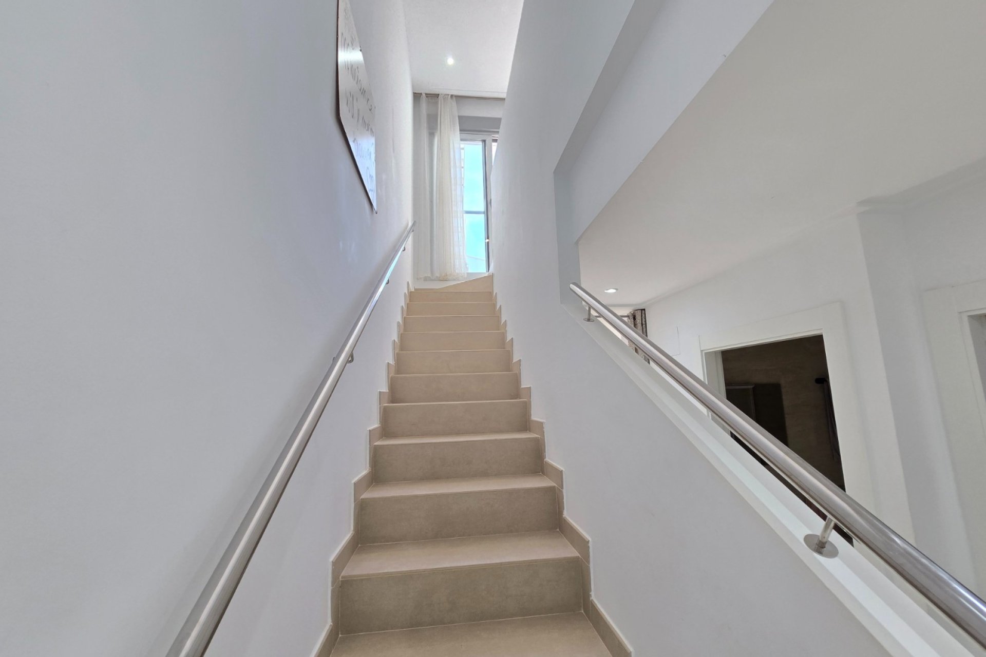 Reventa - Townhouse * -
Ciudad Quesada * - Doña Pepa *