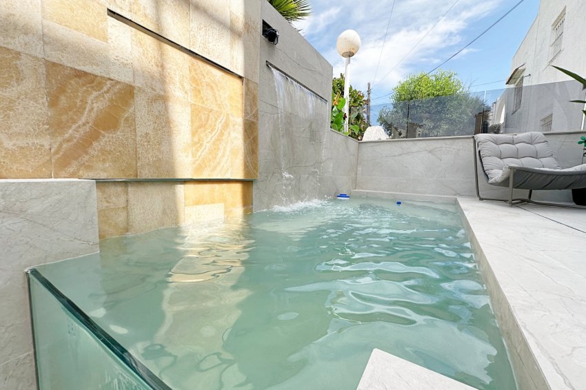 Reventa - Townhouse / Terraced House -
Torrevieja