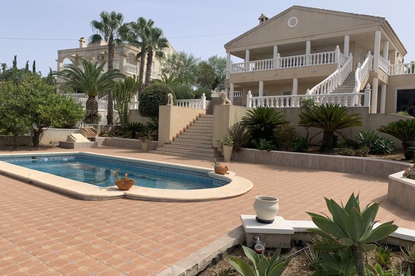 Reventa - Villa -
Algorfa - Algorfa (montemar)