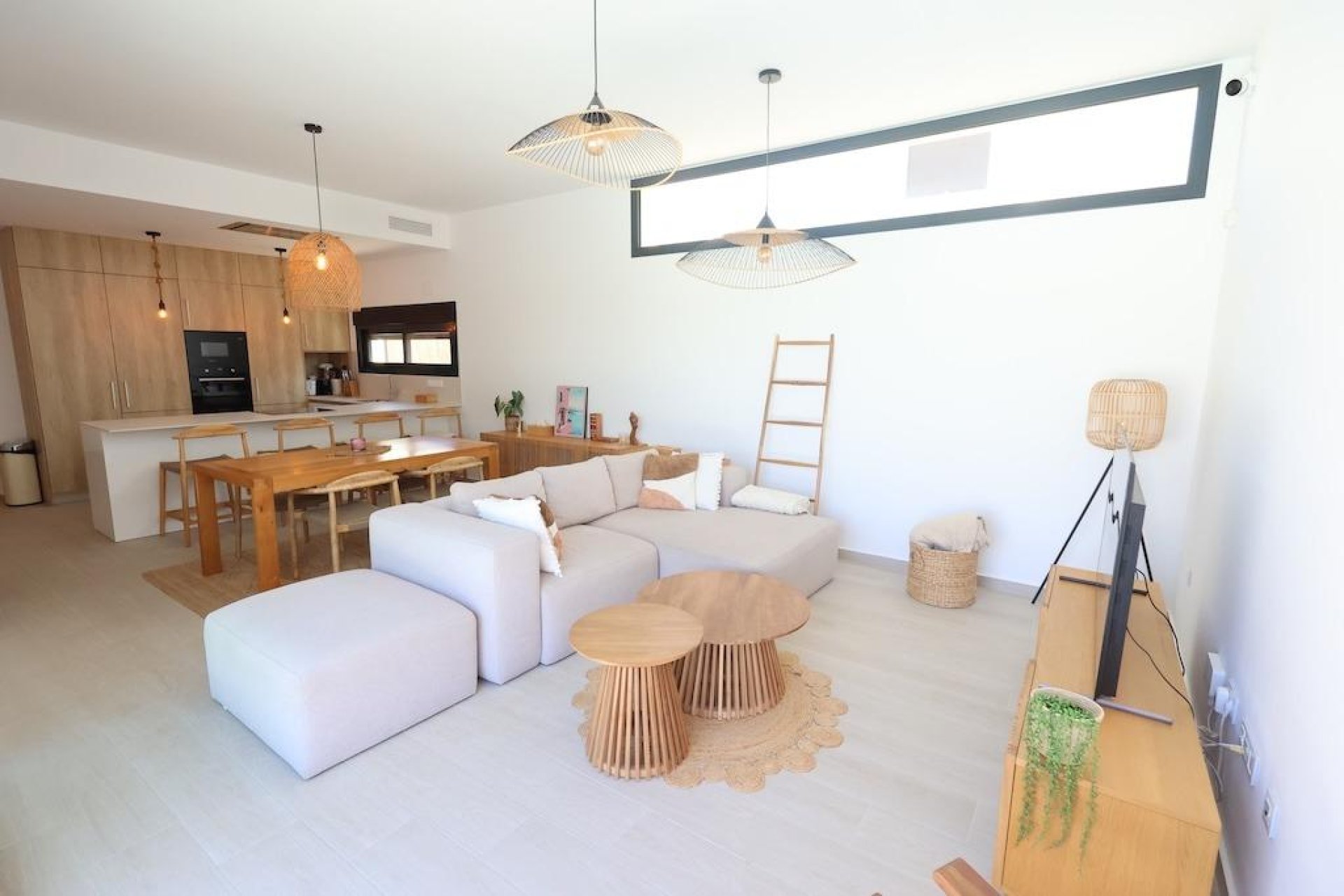 Reventa - Villa -
Algorfa - Comunidad Valenciana