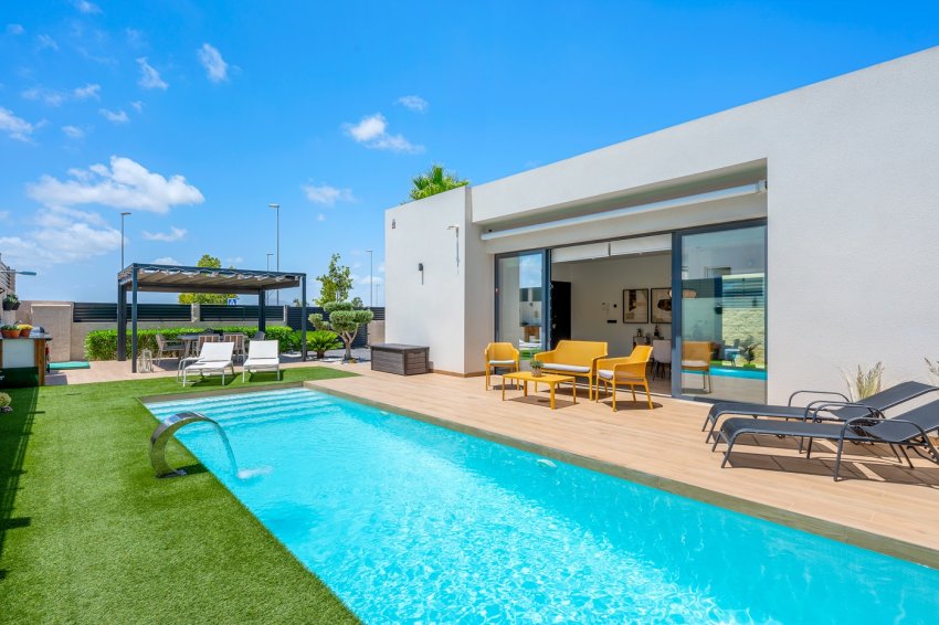 Reventa - Villa -
Benijofar