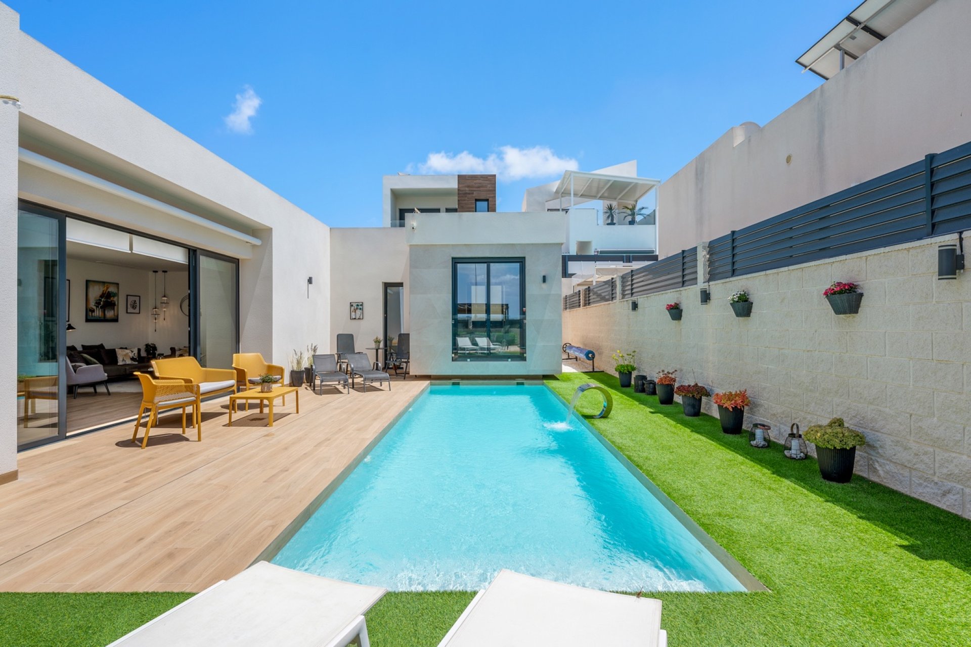 Reventa - Villa -
Benijofar