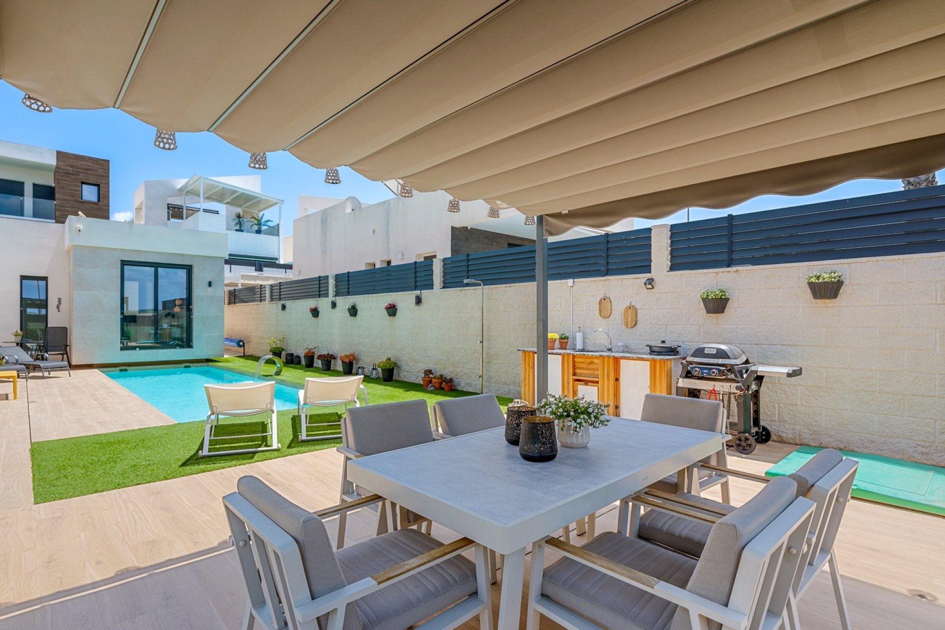 Reventa - Villa -
Benijofar