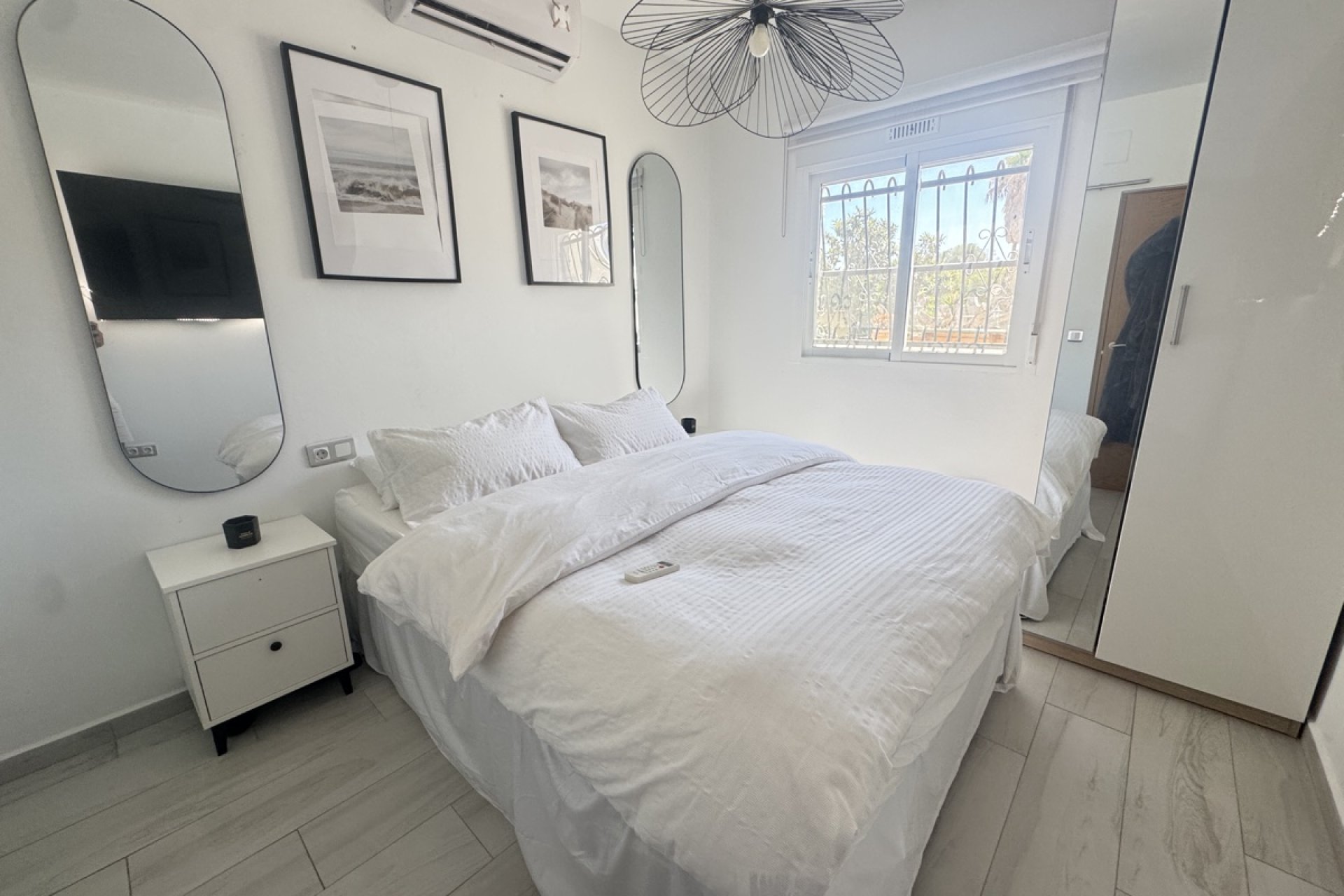 Reventa - Villa -
Blue Lagoon - Villamartín