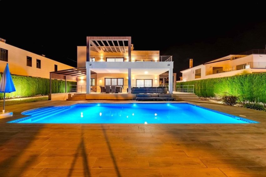 Reventa - Villa -
Cabo Roig - Costa blanca