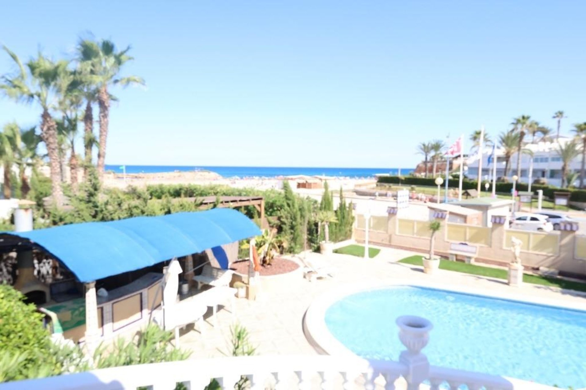 Reventa - Villa -
Cabo Roig - MUY CERCA DE LA PLAYA