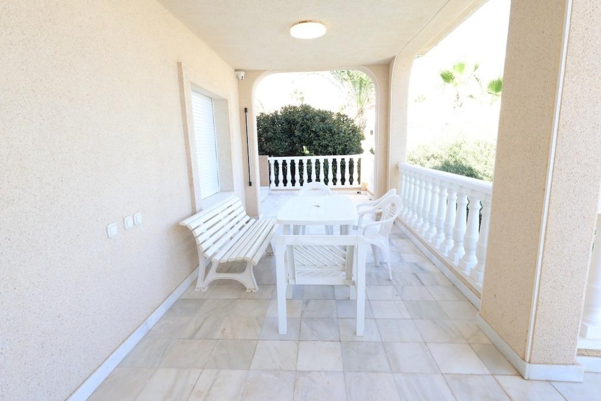 Reventa - Villa -
Cabo Roig - MUY CERCA DE LA PLAYA