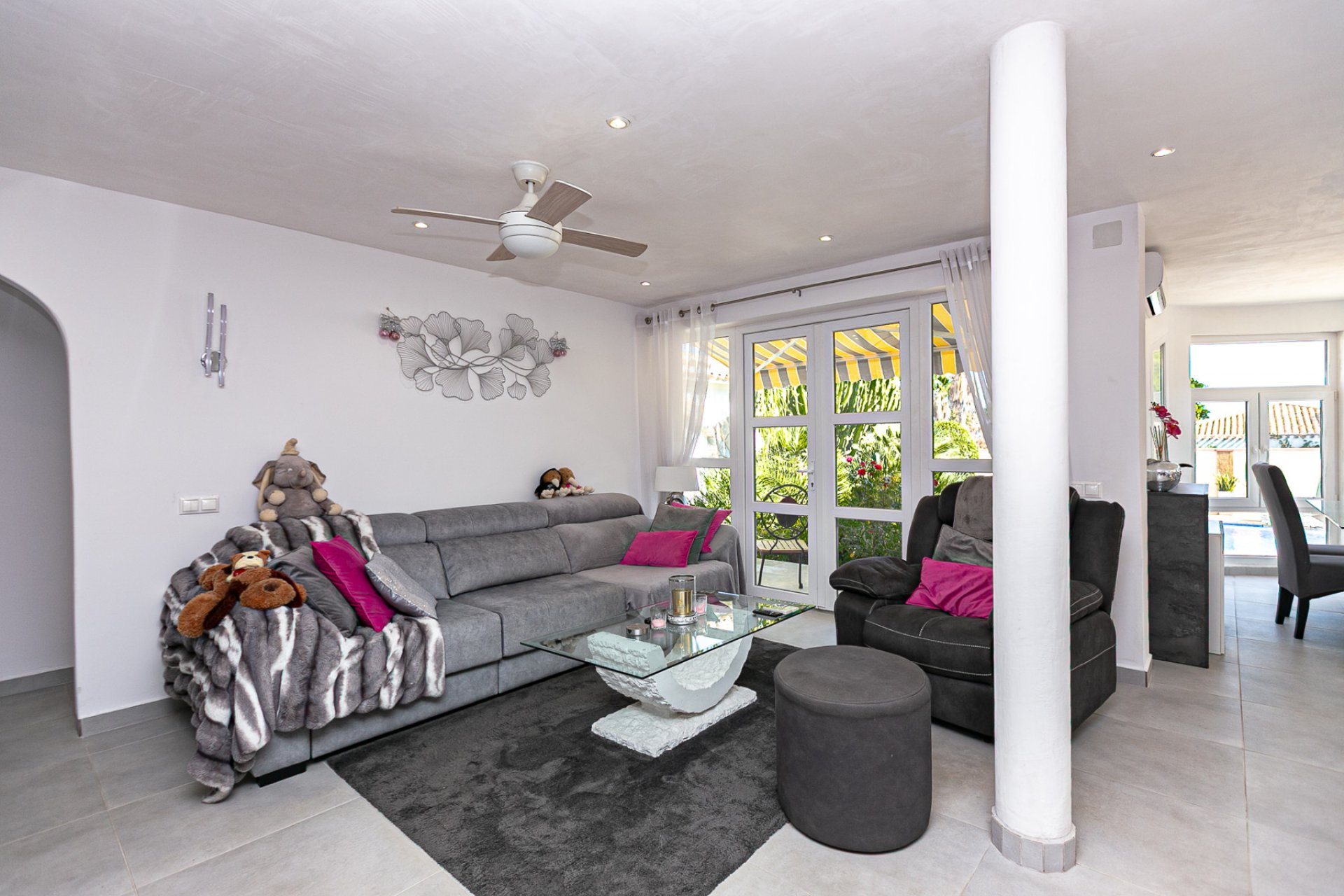 Reventa - Villa -
Campoamor - Lomas de Don Juan