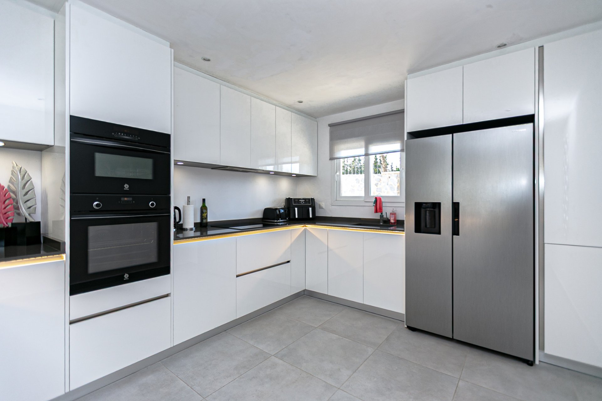 Reventa - Villa -
Campoamor - Lomas de Don Juan