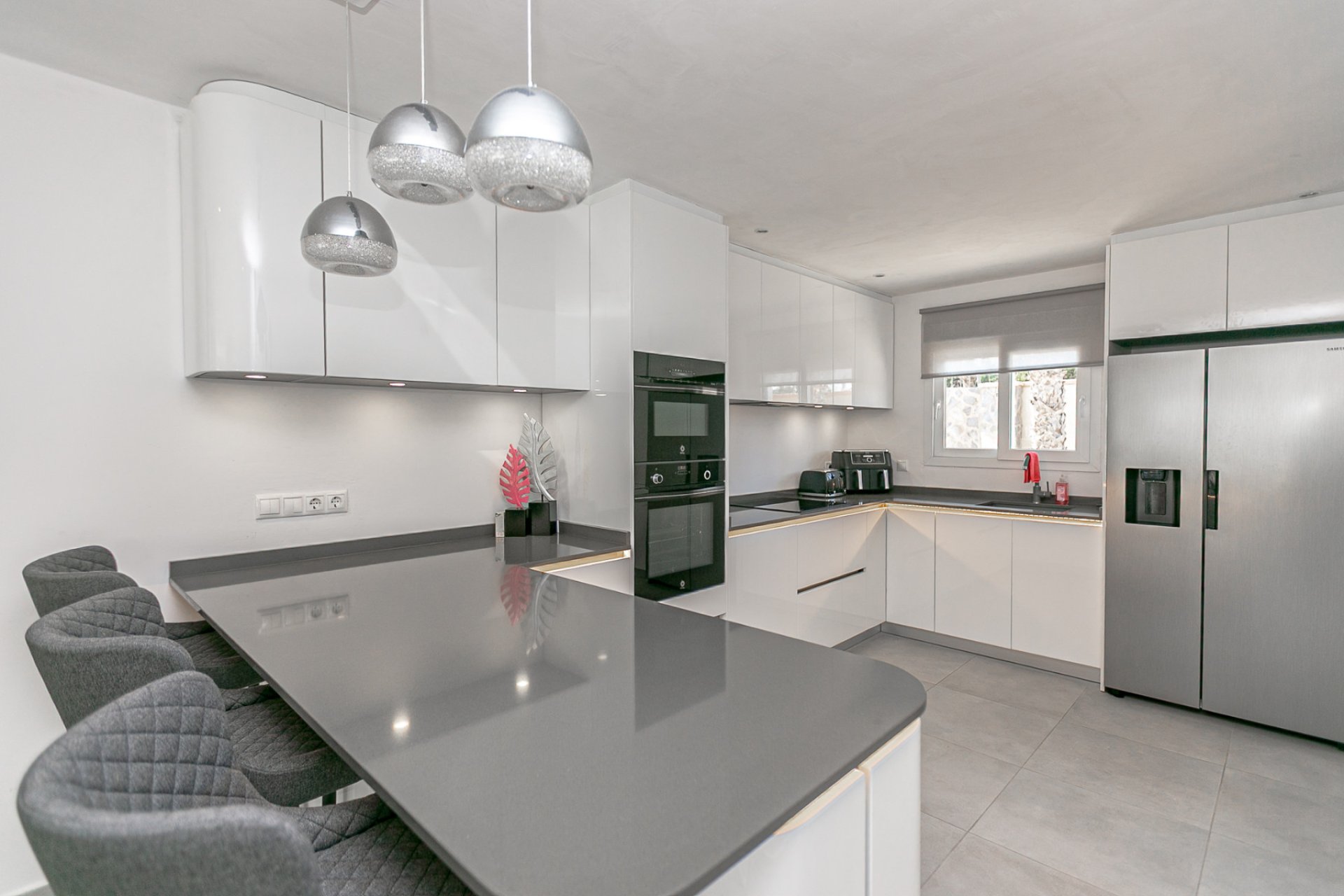 Reventa - Villa -
Campoamor - Lomas de Don Juan