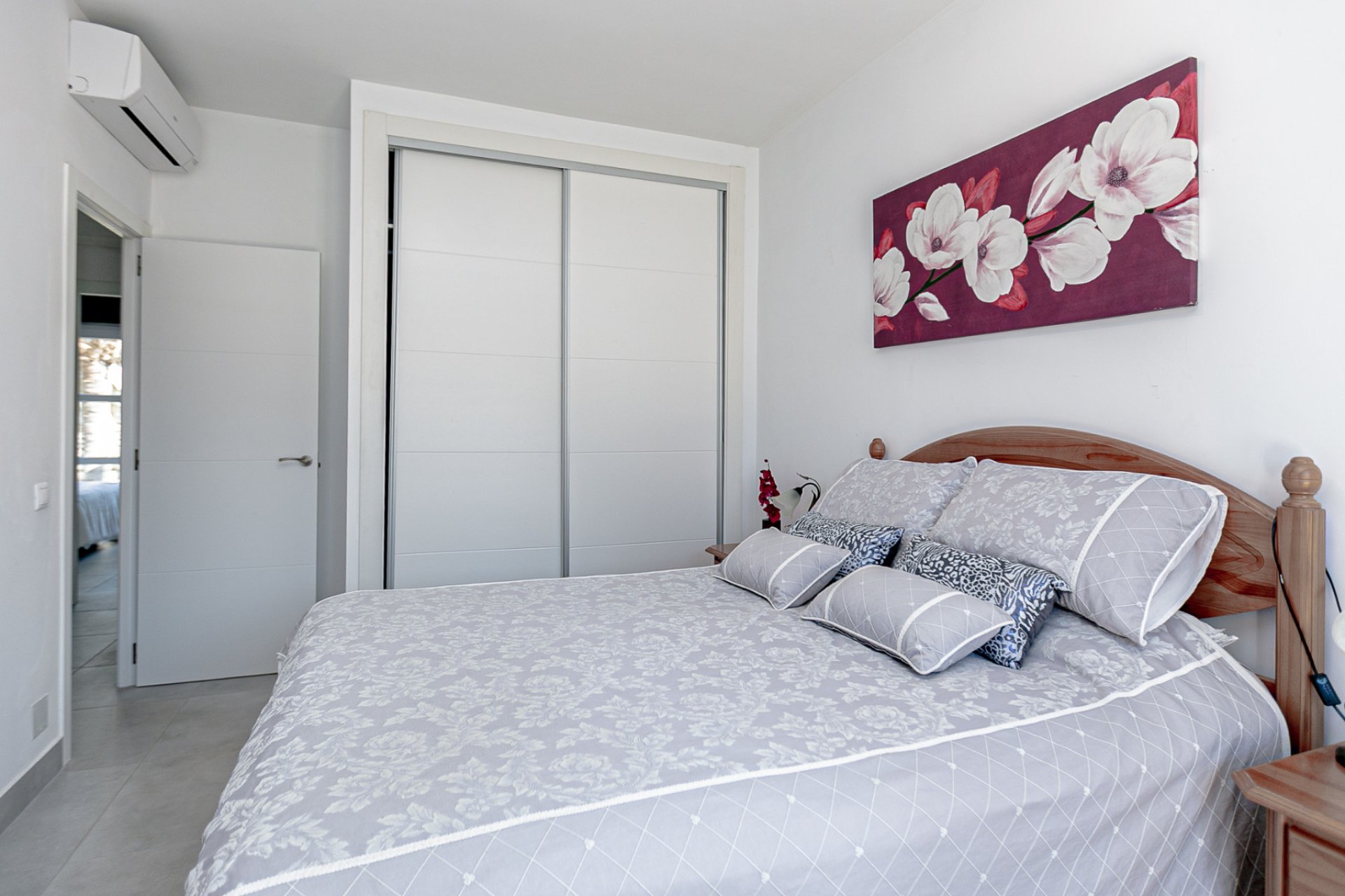 Reventa - Villa -
Campoamor - Lomas de Don Juan