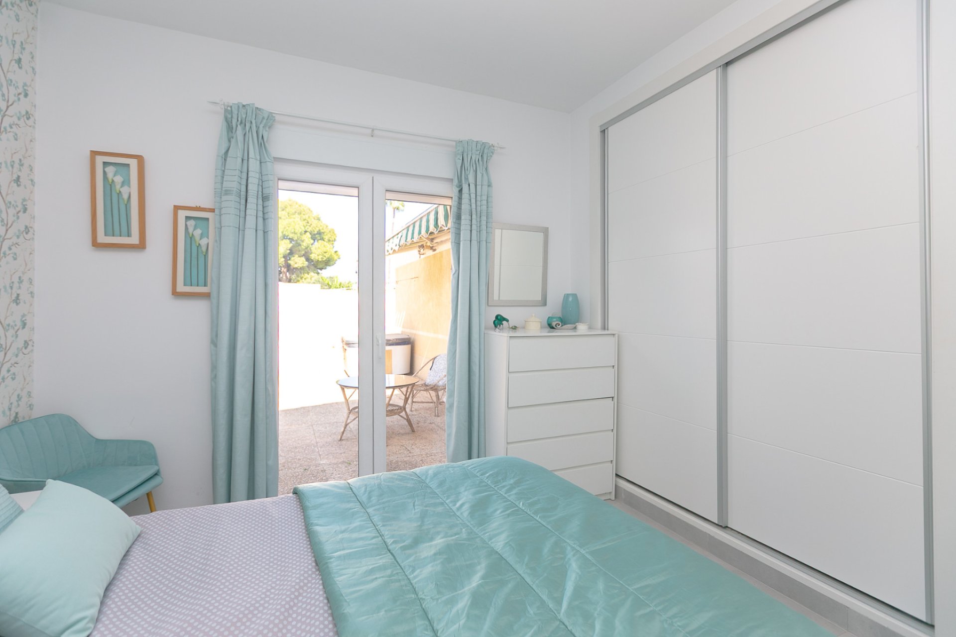 Reventa - Villa -
Campoamor - Lomas de Don Juan