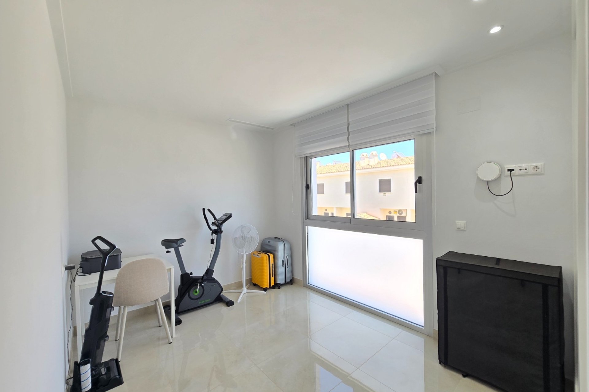 Reventa - Villa * -
Ciudad Quesada * - Doña Pepa *