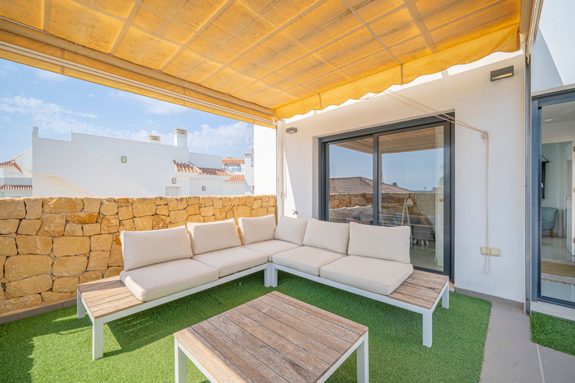 Reventa - Villa -
Ciudad quesada - Lo pepin