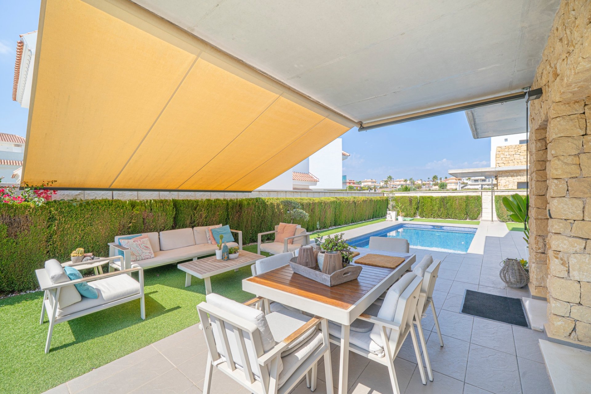 Reventa - Villa -
Ciudad quesada - Lo pepin