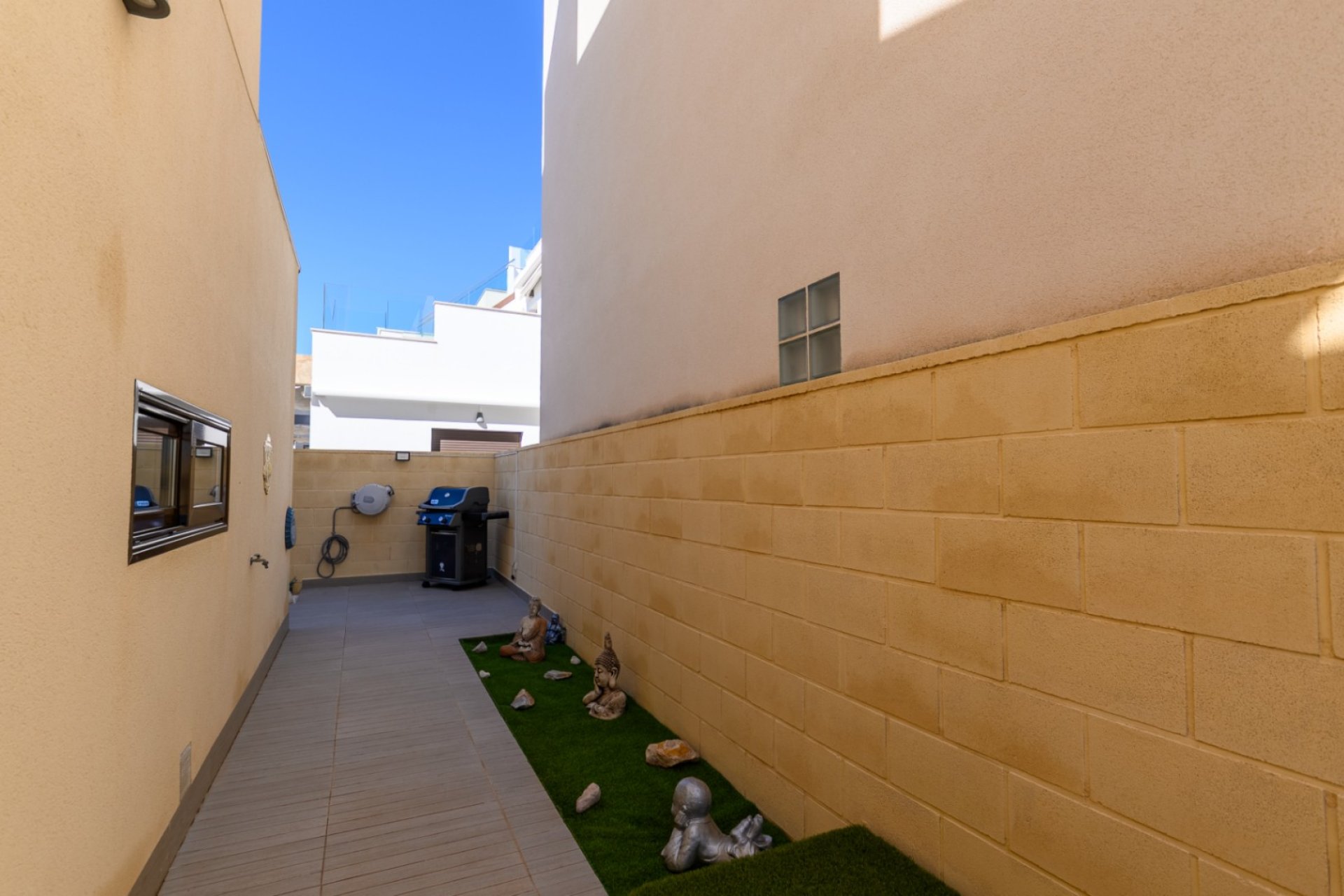 Reventa - Villa -
Ciudad quesada - Pueblo Bravo