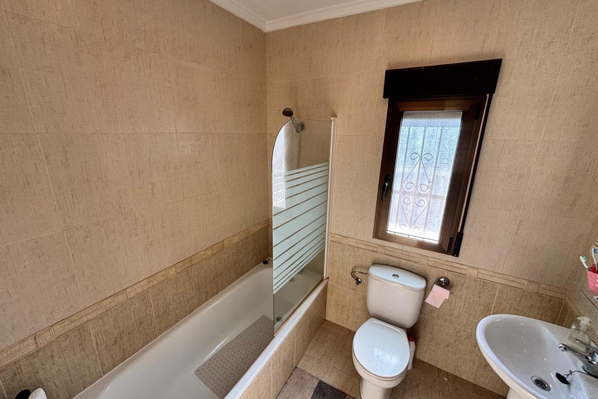 Reventa - Villa Detached -
Ciudad quesada - CENTRO