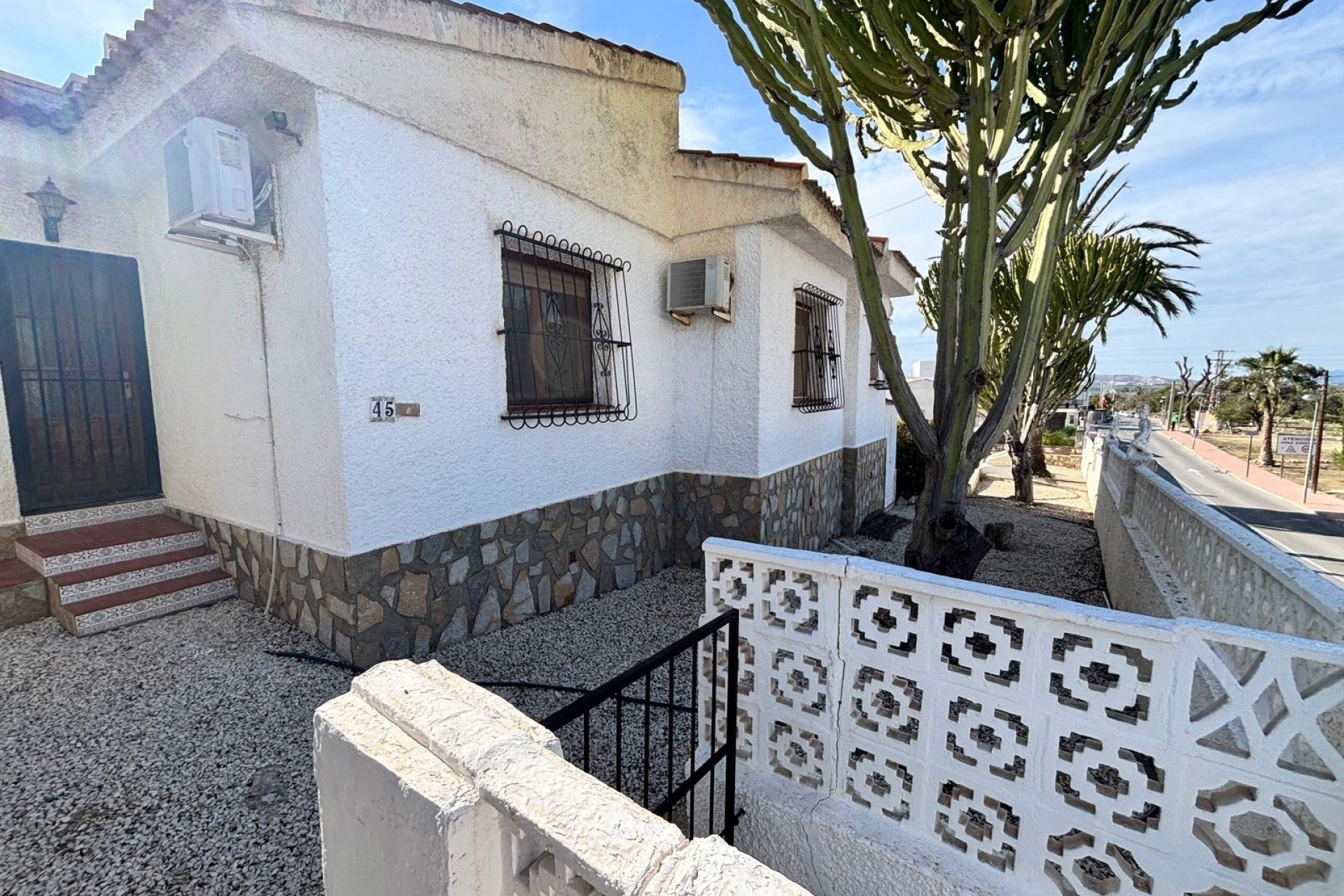 Reventa - Villa Detached -
Ciudad quesada - CENTRO