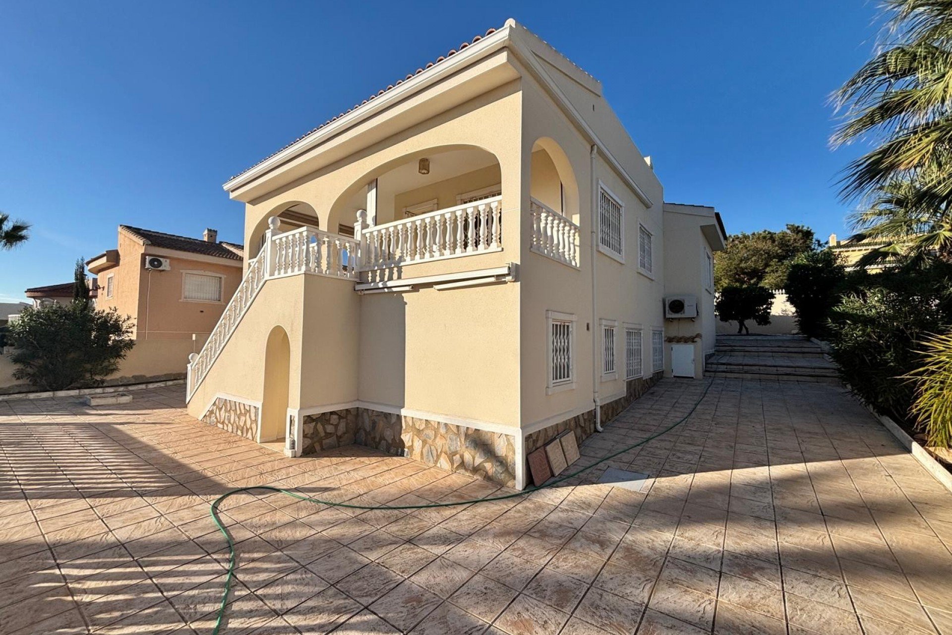Reventa - Villa Detached -
Ciudad quesada - La Fiesta
