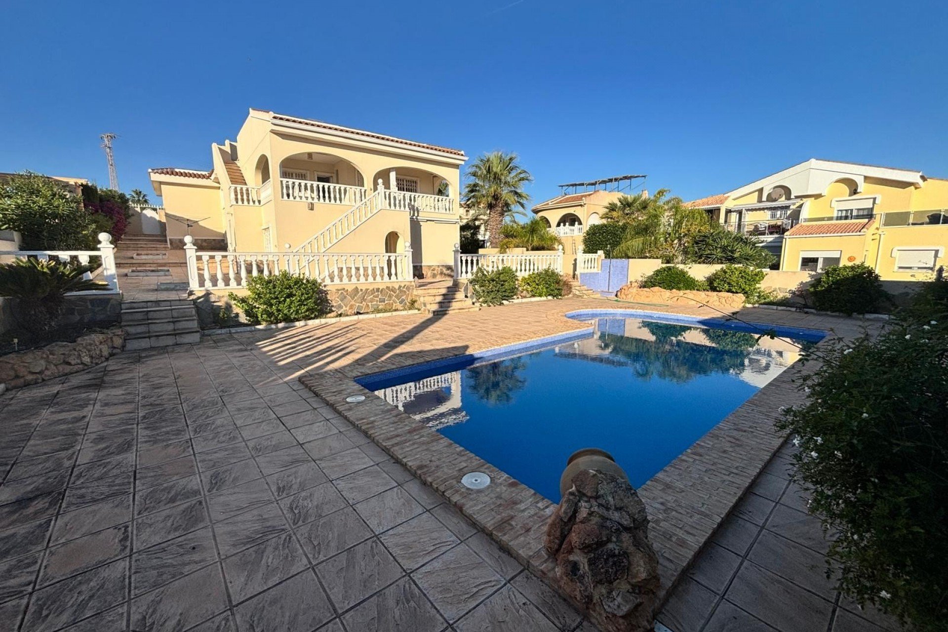 Reventa - Villa Detached -
Ciudad quesada - La Fiesta