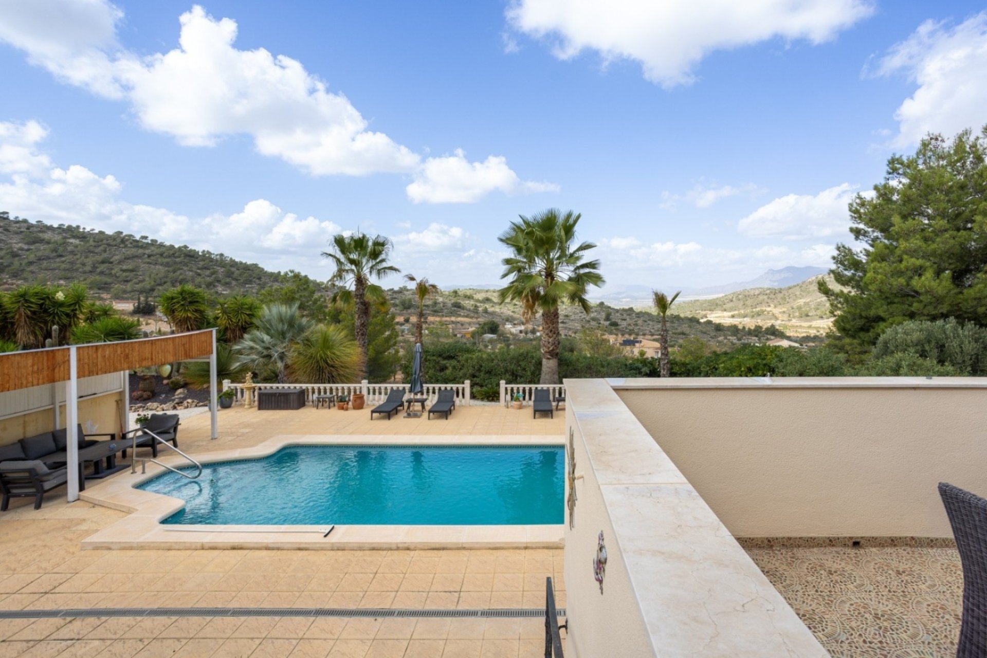 Reventa - Villa Detached -
La Zarza - Inland