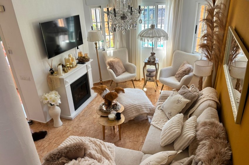 Reventa - Villa -
El Raso - Guardamar del Segura