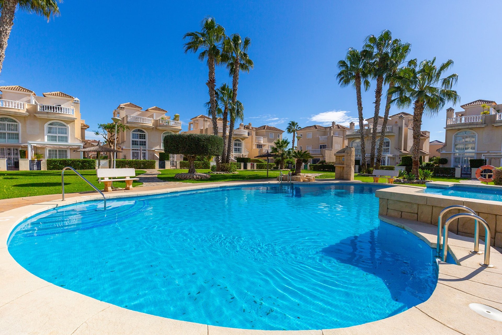 Reventa - Villa -
Guardamar del Segura - El Raso