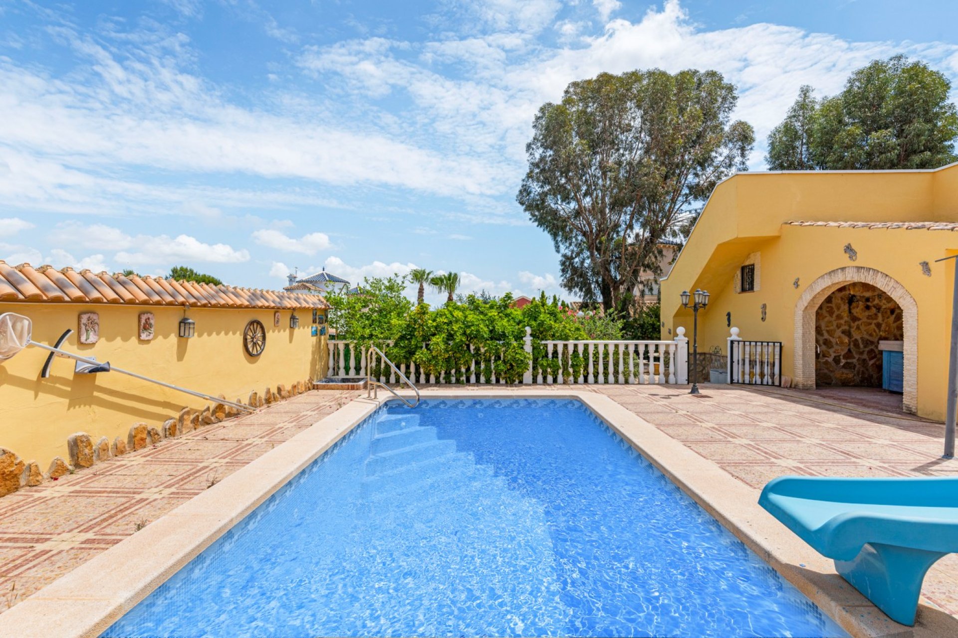 Reventa - Villa -
Jacarilla