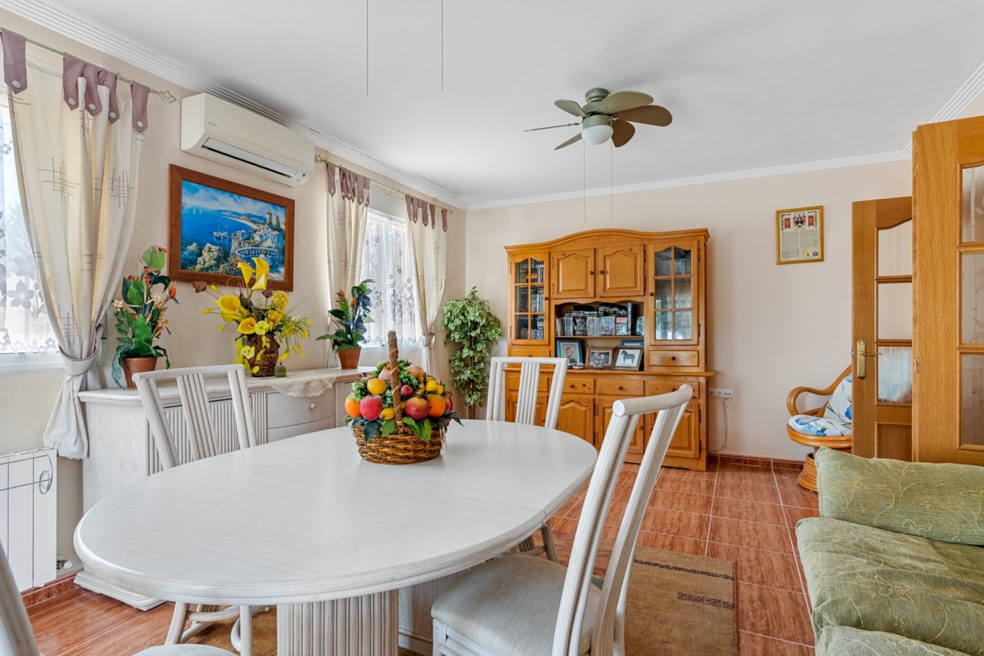 Reventa - Villa -
Jacarilla