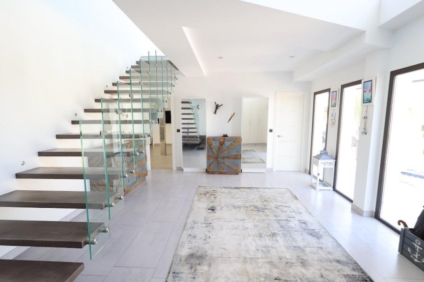 Reventa - Villa -
Jávea - Xàbia - Monte Olimpo