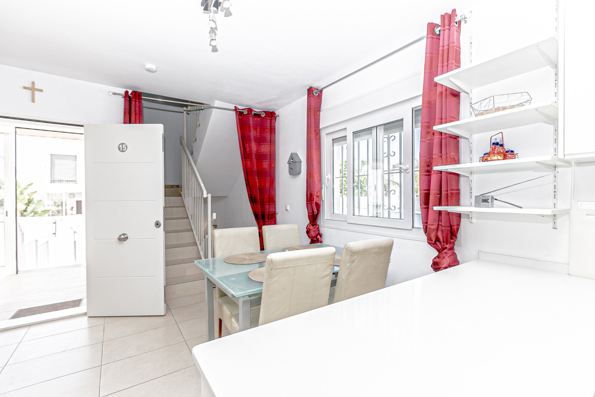 Reventa - Villa -
La Marina