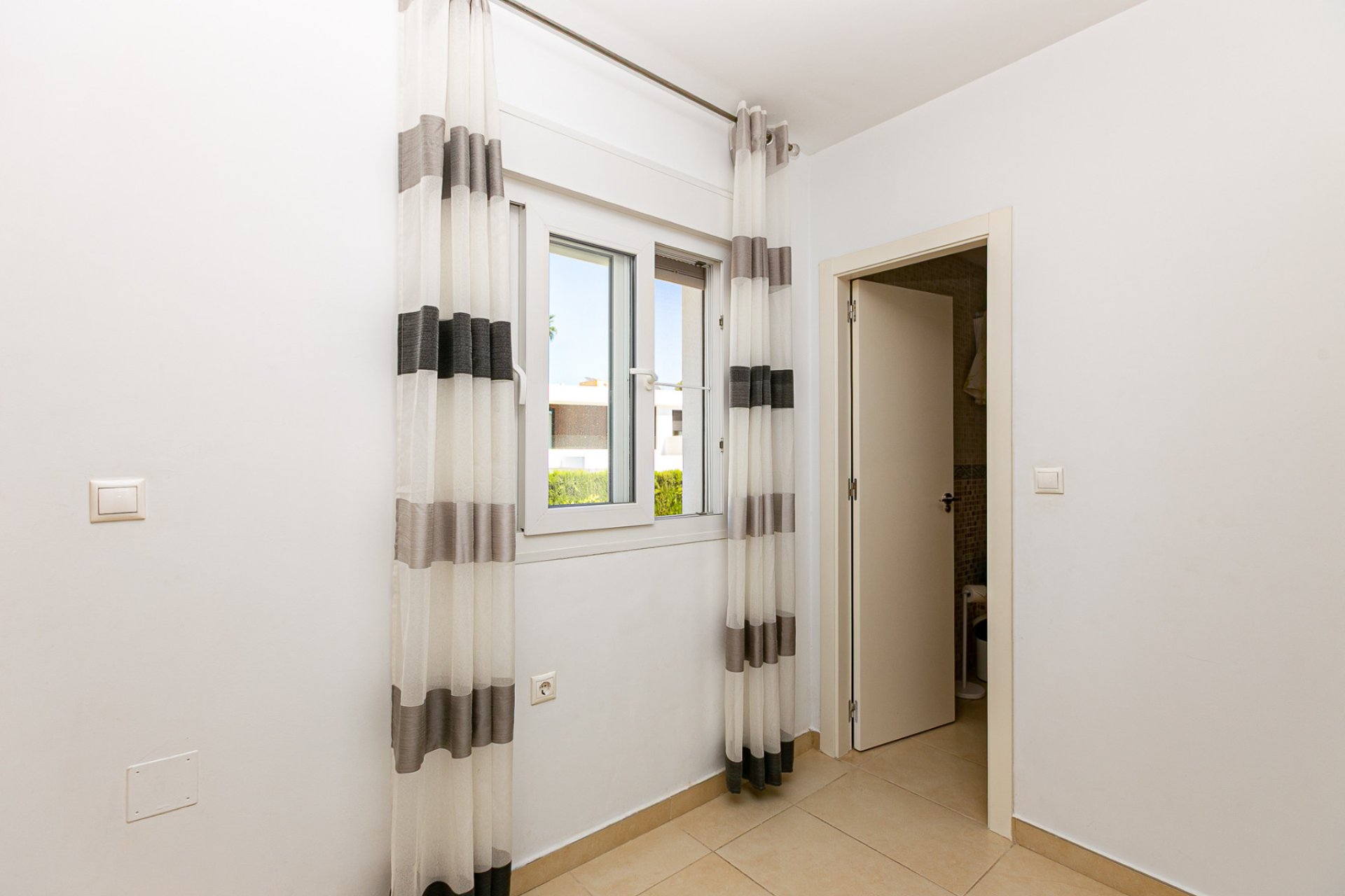 Reventa - Villa -
La Marina