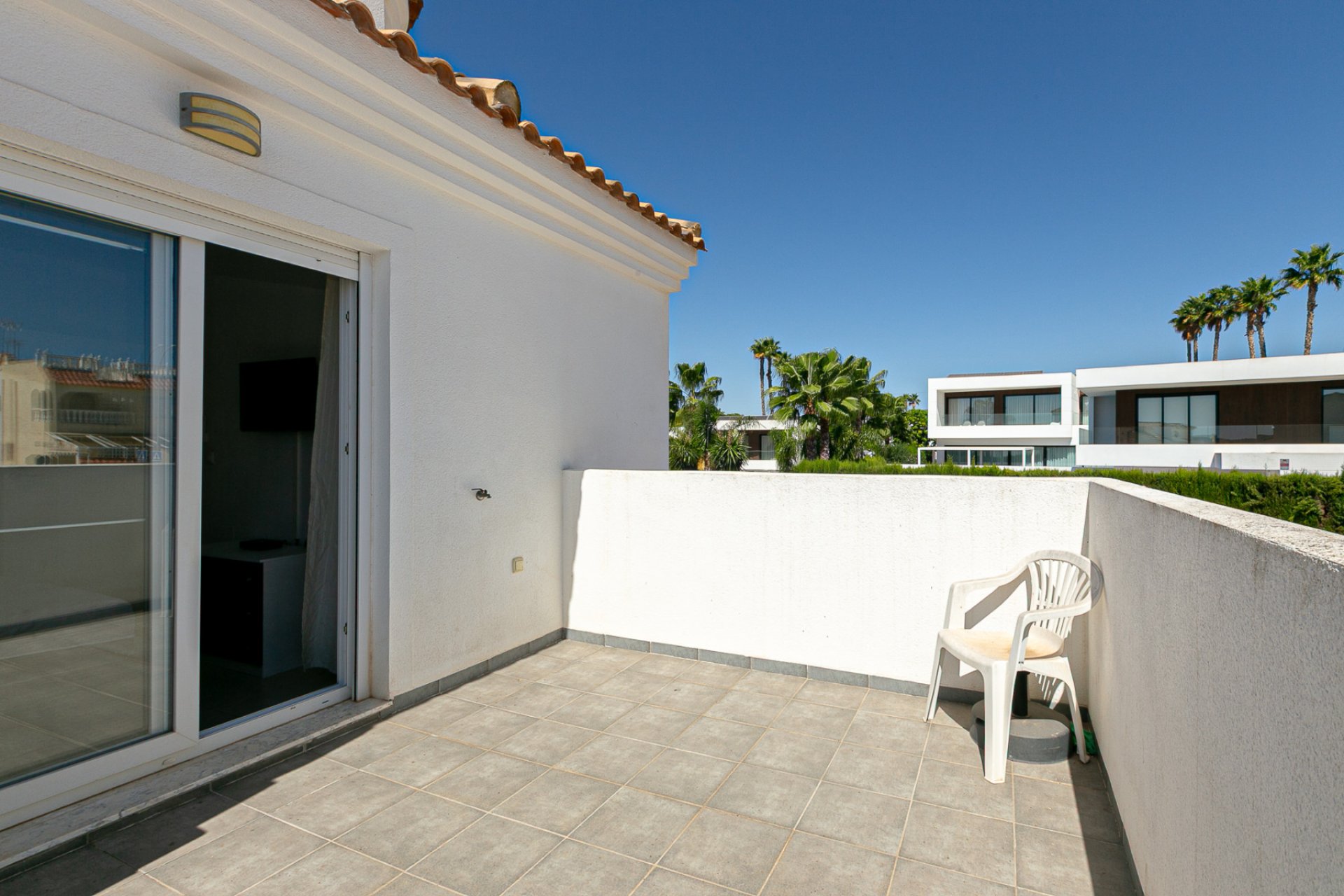 Reventa - Villa -
La Marina