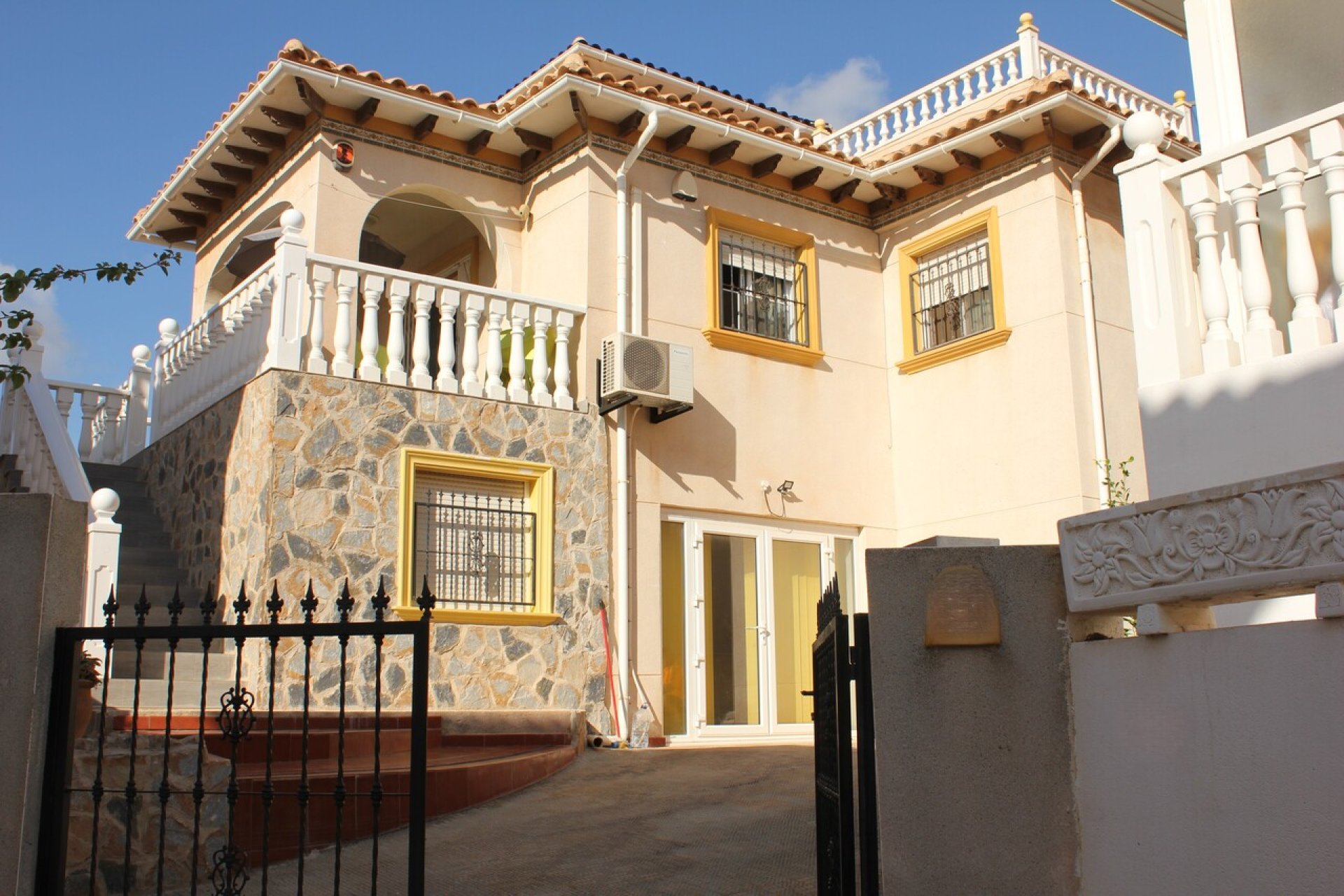 Reventa - Villa -
La Zenia