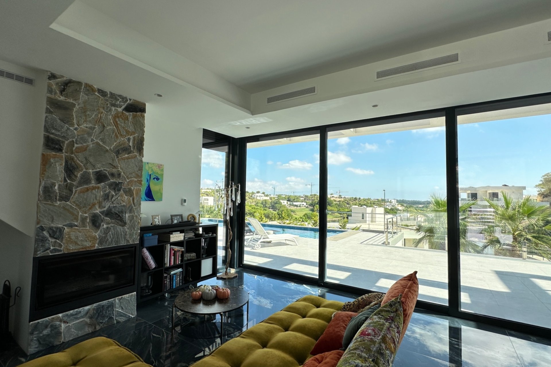 Reventa - Villa -
Las Colinas Golf