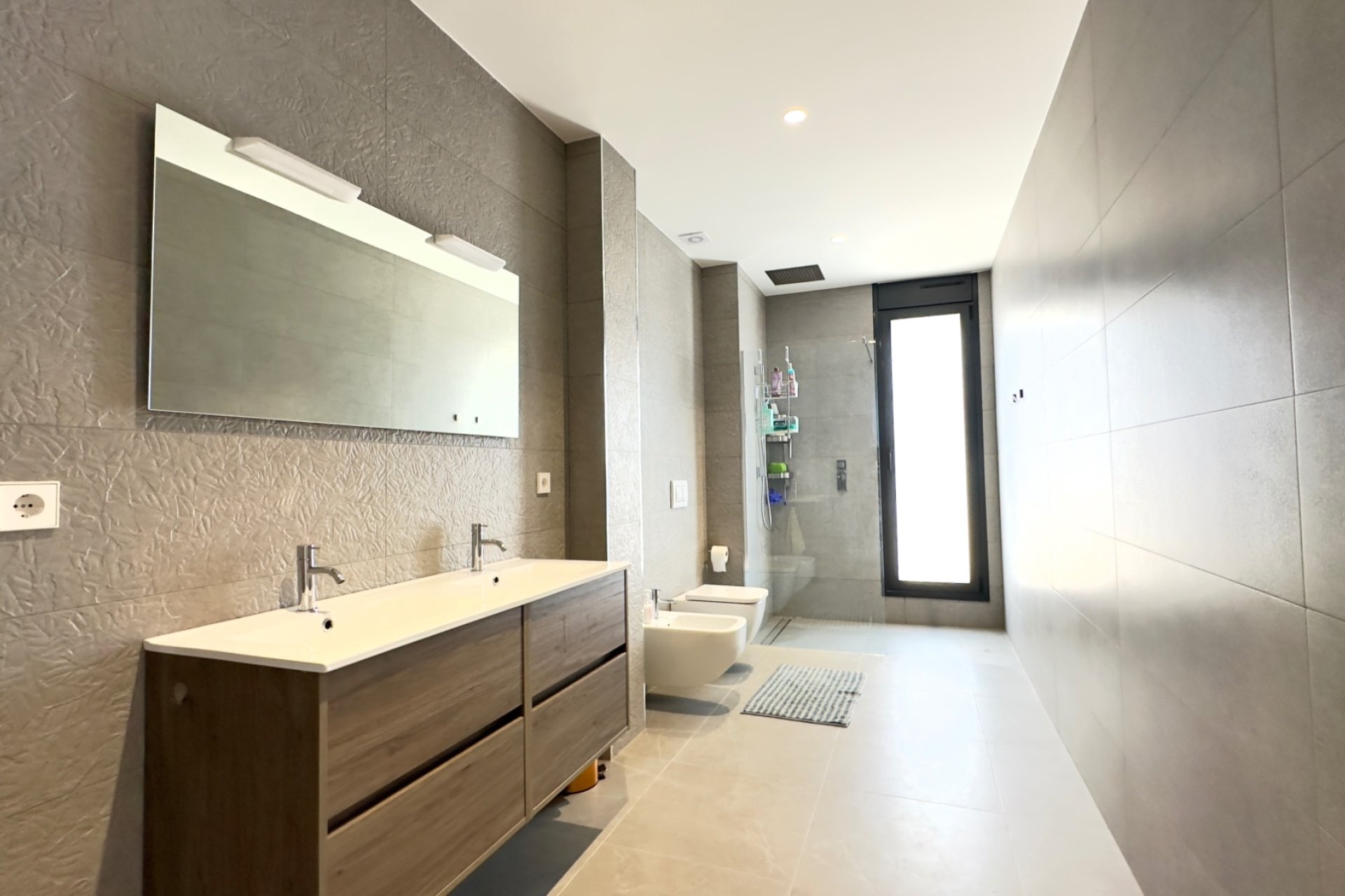 Reventa - Villa -
Las Colinas Golf