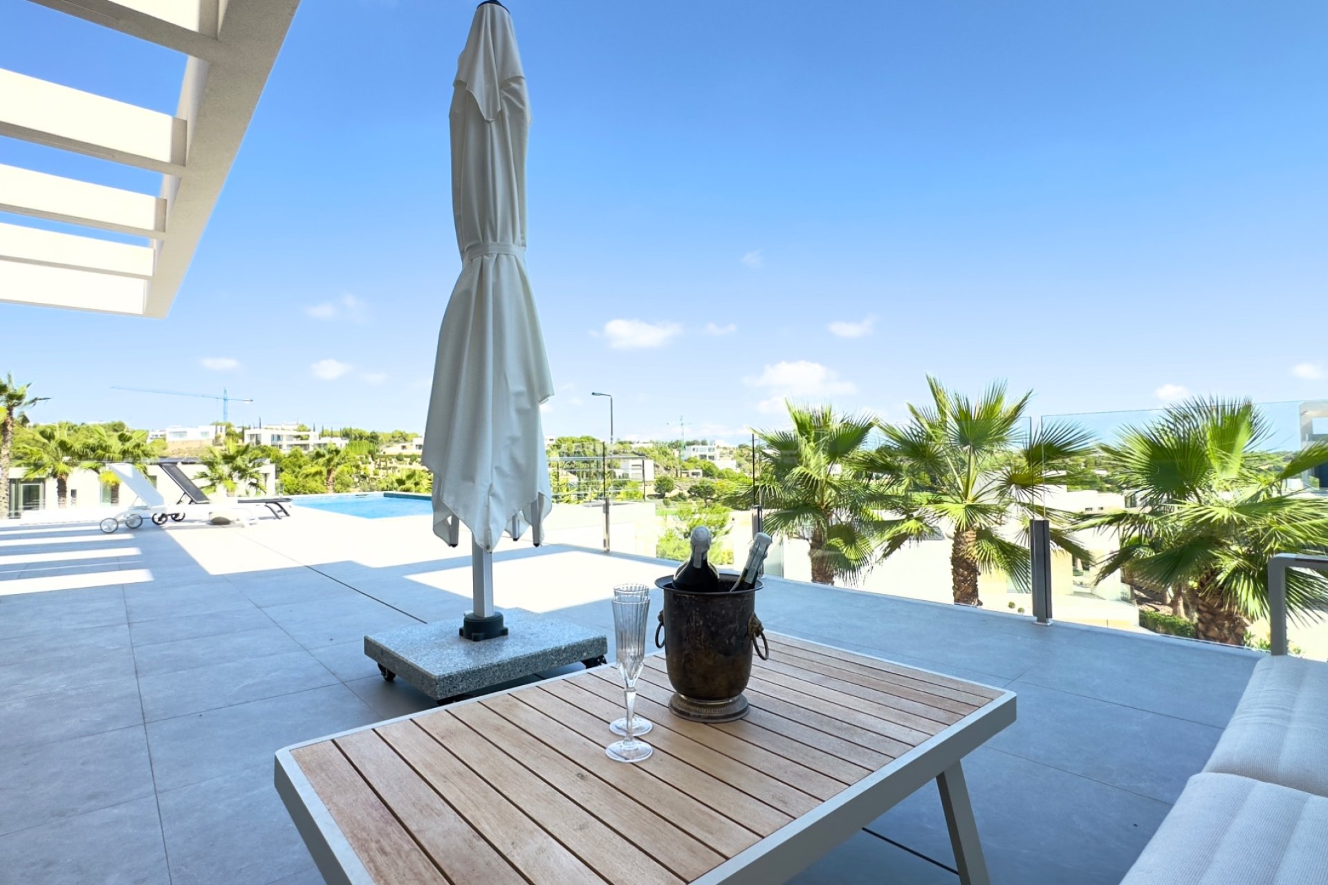 Reventa - Villa -
Las Colinas Golf