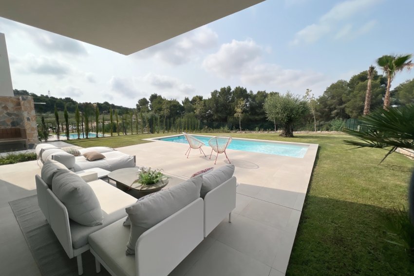 Reventa - Villa -
Las Colinas Golf