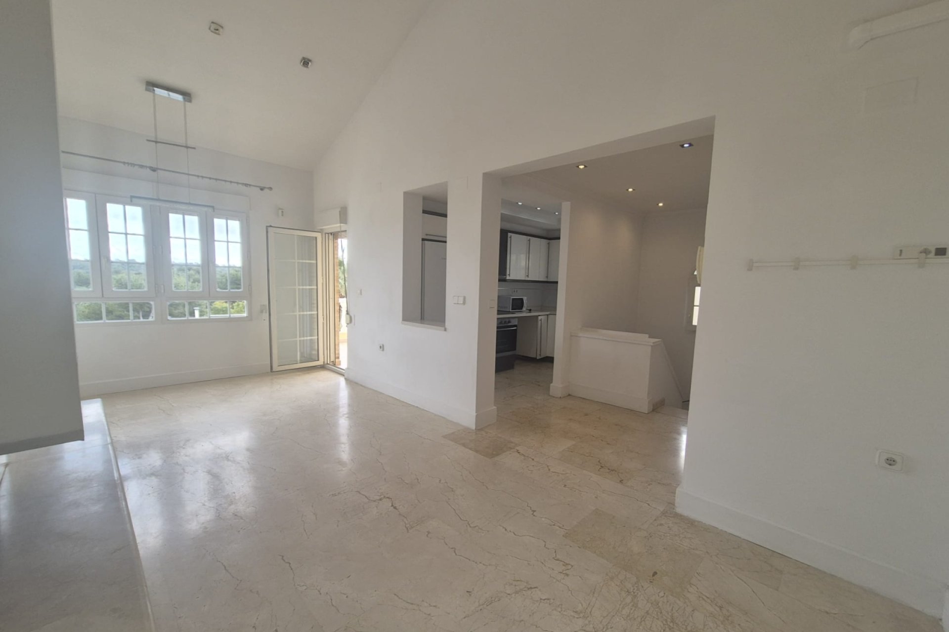 Reventa - Villa -
Las Ramblas