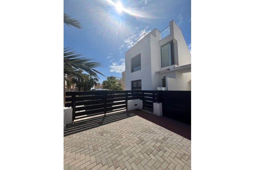 Reventa - Villa -
Lomas de Cabo Roig