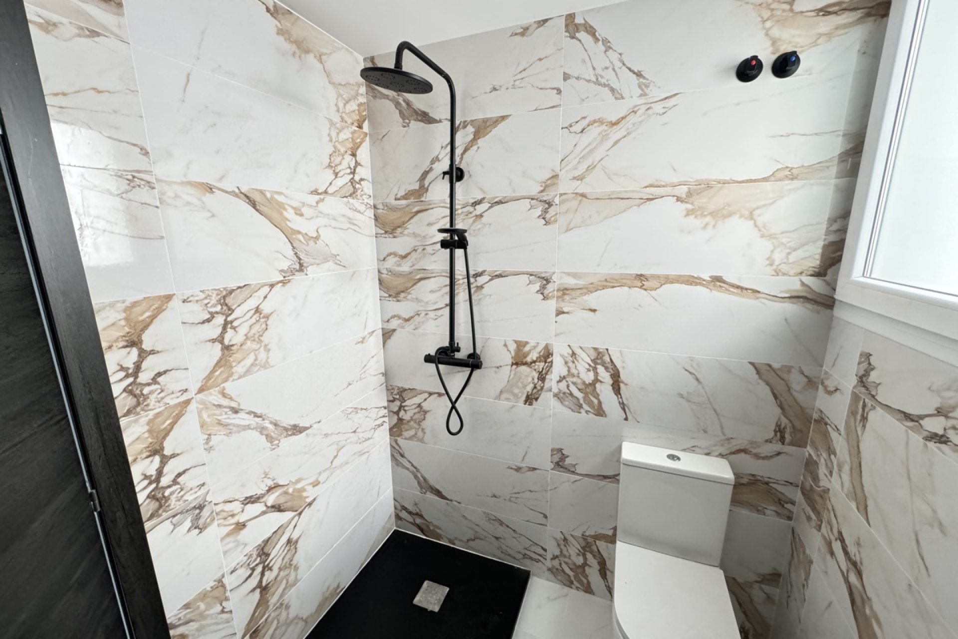 Reventa - Villa -
Los Balcones