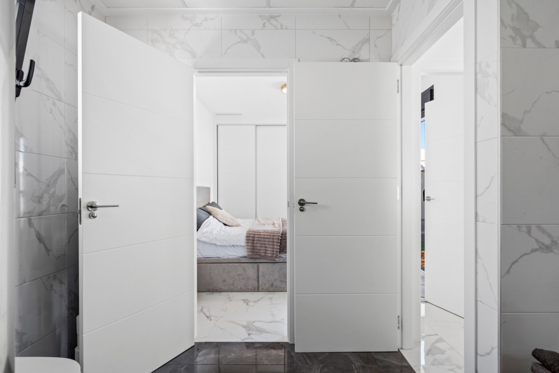 Reventa - Villa -
Los Montesinos - La Herada